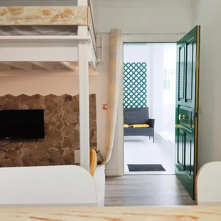 Thelma 1 Minuto A Pie Del Mar Tías