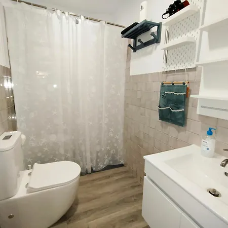 Thelma 1 Minuto A Pie Del Mar *