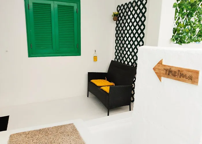 Thelma 1 Minuto A Pie Del Mar